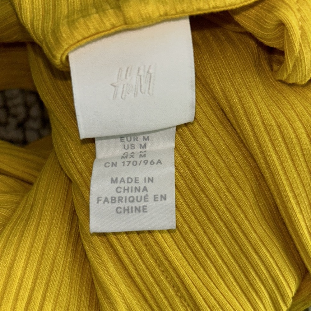 H&M Dress - size M - Picture 3 of 3